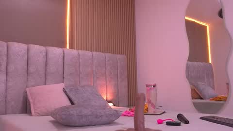 Violeta online show from February 3, 2026, 6:22 am