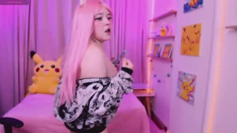   online show from April 19, 2026, 12:43 am