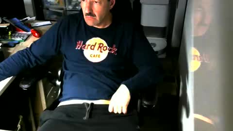 waldo7267 online show from April 13, 2026, 6:24 pm