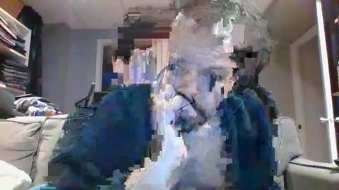 Snapshot of walker033 chatting on December 24, 2024, 11:17 am walker033 online show from December 24, 2024, 11:17 am