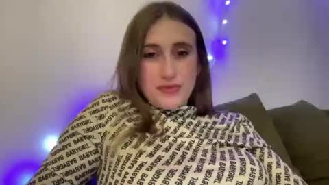 walkiria19 online show from March 3, 2026, 8:04 pm