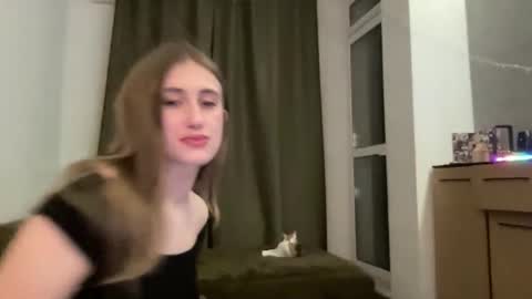 walkiria19 online show from March 13, 2026, 6:58 pm