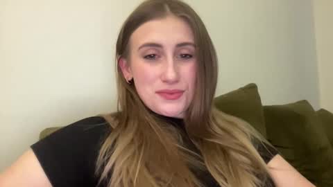 walkiria19 online show from April 7, 2026, 5:24 pm