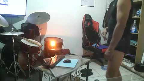 Snapshot of walo_77 chatting on February 16, 2025, 6:32 am walo_77 online show from February 16, 2025, 6:32 am