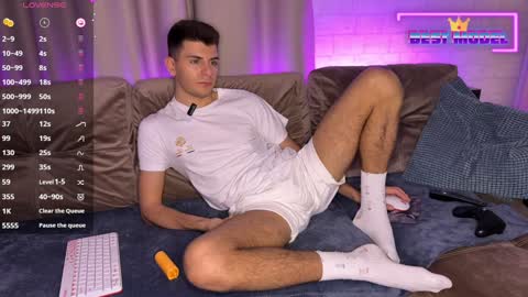 Snapshot of walt_enjoy chatting on February 6, 2025, 4:25 pm Walt Enjoy online show from February 6, 2025, 4:25 pm
