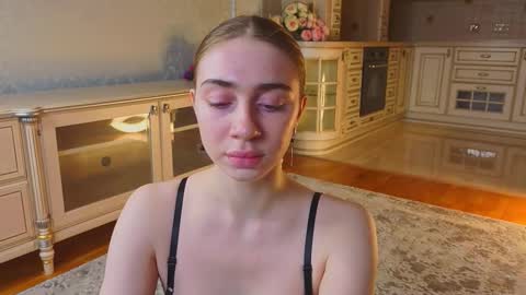 hello guys im Lilian online show from November 1, 2025, 4:58 am