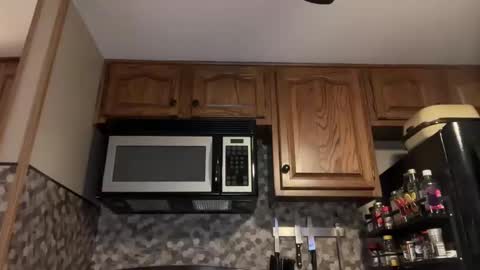 Snapshot of wanderlustjade chatting on December 5, 2024, 2:20 am Jade  Adonis online show from December 5, 2024, 2:20 am