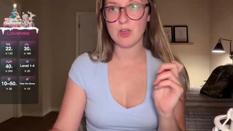 Snapshot of wanderlustjade chatting on December 16, 2024, 11:18 pm Jade  Adonis online show from December 16, 2024, 11:18 pm