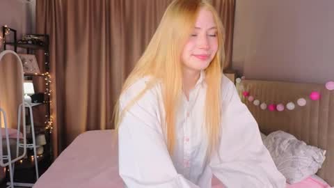 Amelia online show from May 29, 2026, 6:17 pm