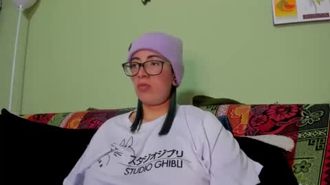 Waningrose  Lu online show from February 12, 2025, 4:22 pm