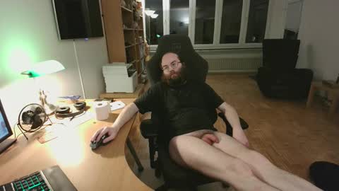 wantsahug online show from February 14, 2026, 6:26 pm