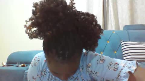 wapgirl22 online show from May 27, 2026, 8:39 pm