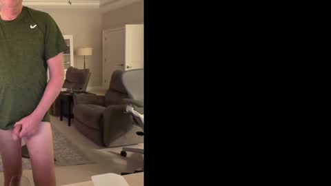 Snapshot of wdcsport chatting on December 19, 2024, 12:02 am Luvs To Play. online show from December 19, 2024, 12:02 am