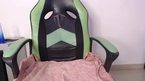 Trixie 3 online show from January 31, 2026, 7:11 pm