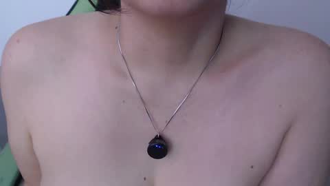 Trixie 3 online show from April 8, 2026, 12:27 pm