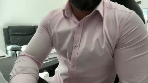 Weapon X online show from October 12, 2025, 10:31 pm