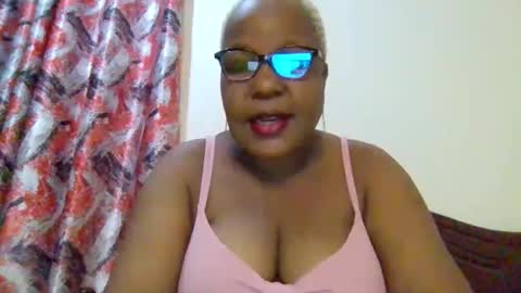 weaverbird25 online show from March 31, 2026, 9:37 pm