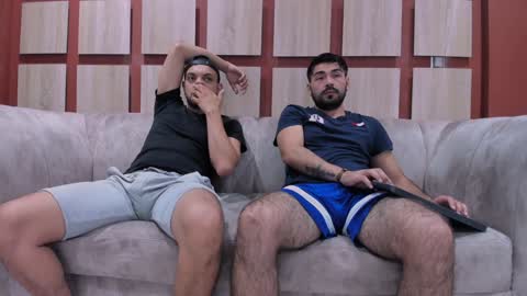 Jhonny Dick  his neighbors. online show from December 5, 2024, 1:38 pm