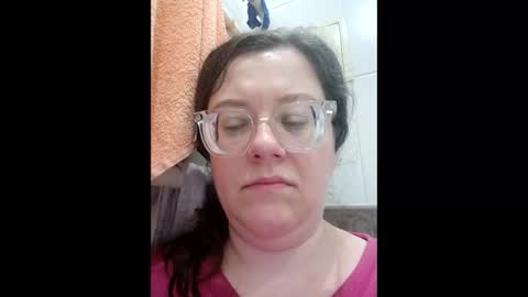 Snapshot of webgirl2 chatting on October 5, 2025, 11:35 pm Marina online show from October 5, 2025, 11:35 pm