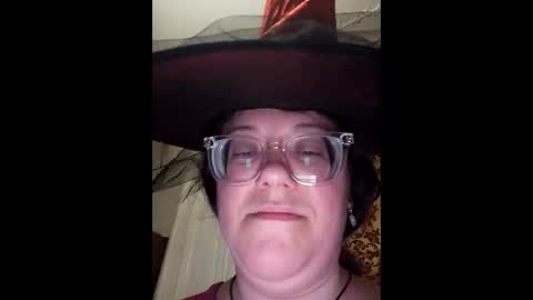 Snapshot of webgirl2 chatting on October 31, 2025, 11:06 pm Marina online show from October 31, 2025, 11:06 pm