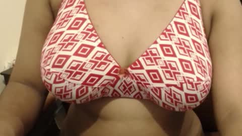 mina online show from September 25, 2025, 7:28 pm