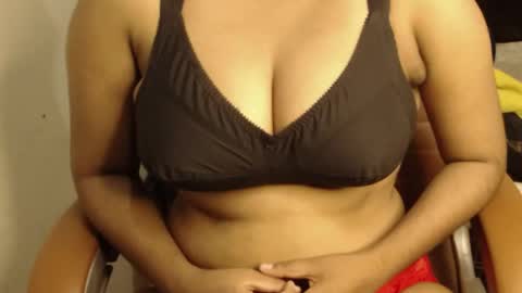 Snapshot of webshowxxx chatting on April 18, 2026, 8:09 pm mina online show from April 18, 2026, 8:09 pm