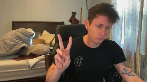 Snapshot of webslingxxxx chatting on October 22, 2025, 1:44 pm webslingxxxx online show from October 22, 2025, 1:44 pm