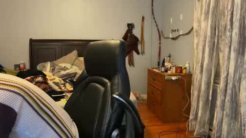 Snapshot of webslingxxxx chatting on December 18, 2025, 12:06 am webslingxxxx online show from December 18, 2025, 12:06 am