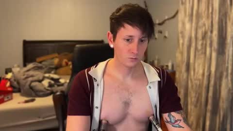 Snapshot of webslingxxxx chatting on February 17, 2026, 1:24 am webslingxxxx online show from February 17, 2026, 1:24 am