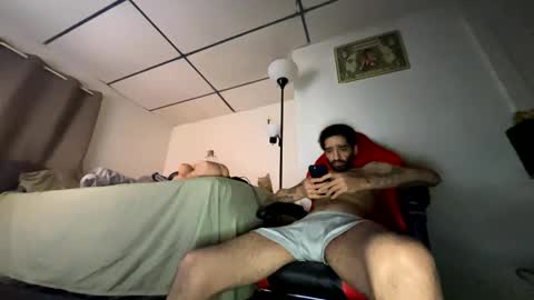 ShootingWebs online show from April 23, 2026, 6:03 am