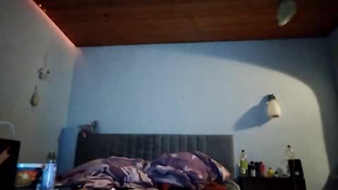 Snapshot of weedbear91 chatting on November 7, 2025, 9:09 am weedbear91 online show from November 7, 2025, 9:09 am