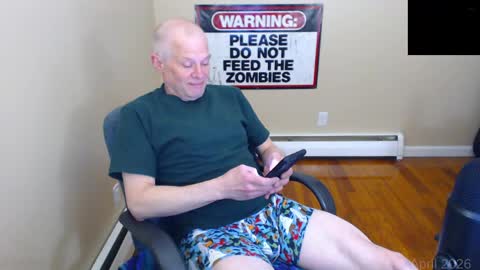 Snapshot of weird_chris chatting on April 11, 2026, 8:46 pm Chris online show from April 11, 2026, 8:46 pm