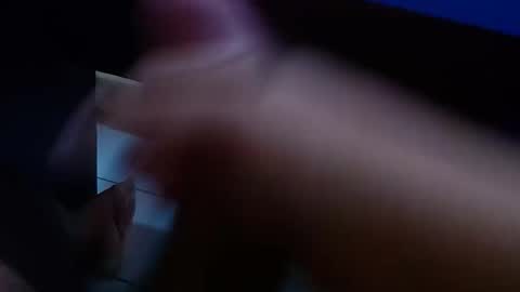 Snapshot of wellingtont chatting on October 20, 2025, 2:01 am wellingtont online show from October 20, 2025, 2:01 am