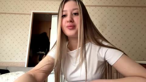 Snapshot of wendiepenniston chatting on March 9, 2026, 11:14 am Wendi online show from March 9, 2026, 11:14 am