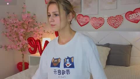 Im Wendy online show from February 12, 2025, 9:33 pm