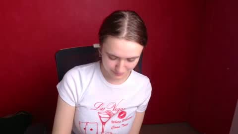 Snapshot of wendy_say_ chatting on February 4, 2025, 10:34 pm Wendy online show from February 4, 2025, 10:34 pm