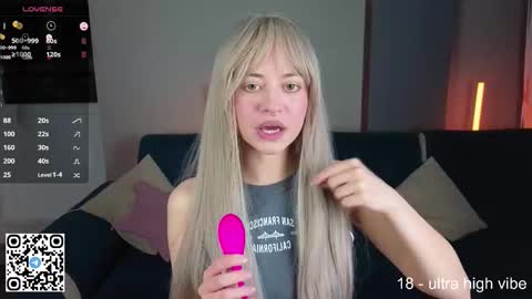 Wendy online show from September 24, 2025, 2:42 pm