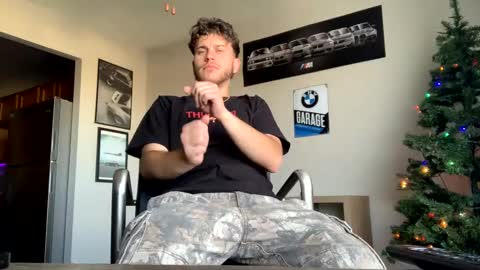 Topjitt online show from January 2, 2025, 6:34 pm