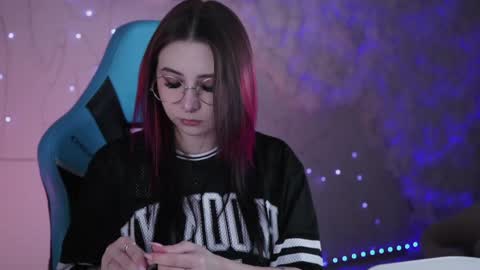 little girl who is always rightLisa online show from January 21, 2025, 2:22 am