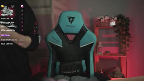 little girl who is always rightLisa online show from September 9, 2025, 2:22 am