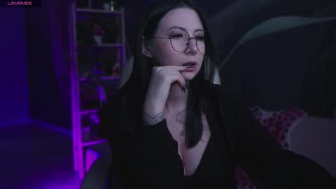 little girl who is always rightLisa online show from September 29, 2025, 1:55 am