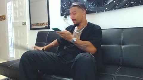 Wesley Rogger online show from November 29, 2025, 10:35 pm