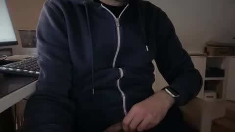 wet_adidasboy online show from December 19, 2025, 7:04 am