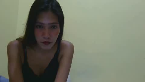 wetpetitechix online show from May 29, 2026, 11:19 am