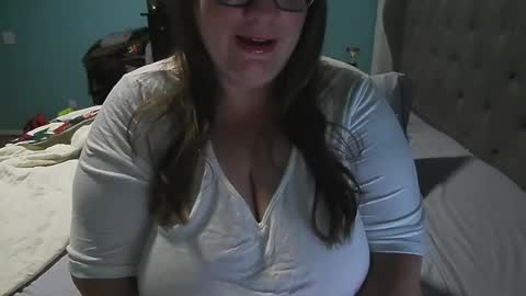 WetWordsOnly online show from June 16, 2026, 2:36 am