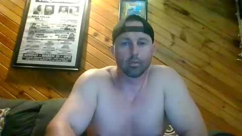 wh879 online show from April 10, 2026, 10:47 pm