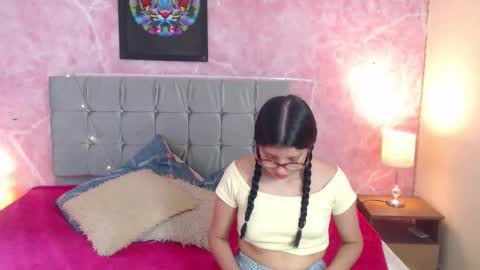 Snapshot of whanda_carvajal chatting on October 4, 2025, 2:15 pm whanda online show from October 4, 2025, 2:15 pm