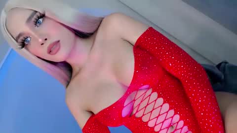 Snapshot of what_the_fuckxx chatting on March 1, 2025, 5:42 am kiara online show from March 1, 2025, 5:42 am