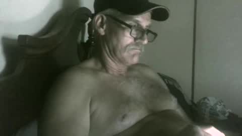 wheenidude online show from May 9, 2026, 8:08 am