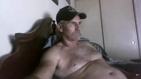 wheenidude online show from May 22, 2026, 8:42 am